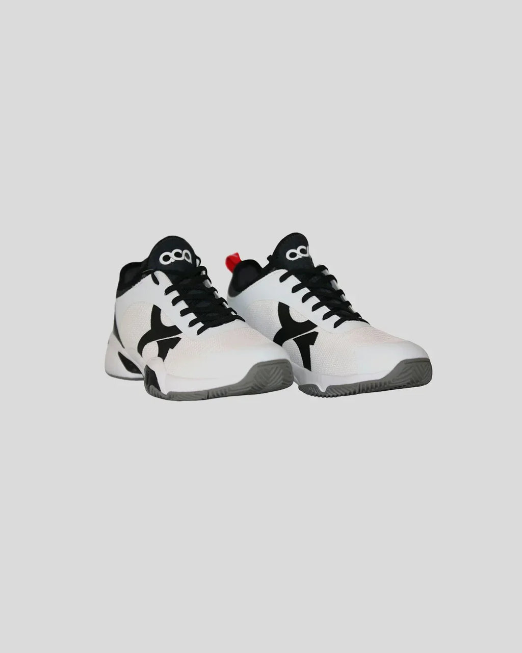 Atrium White & Black
